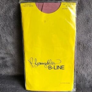 Vintage Bloomingdales B-LINE Opaque Pantyhose Sachet Rose Mauve Pink Nylon NIP